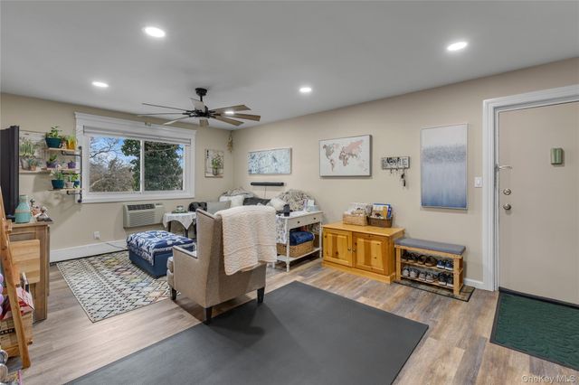 200 Merrick Road I, Amityville, NY 11701