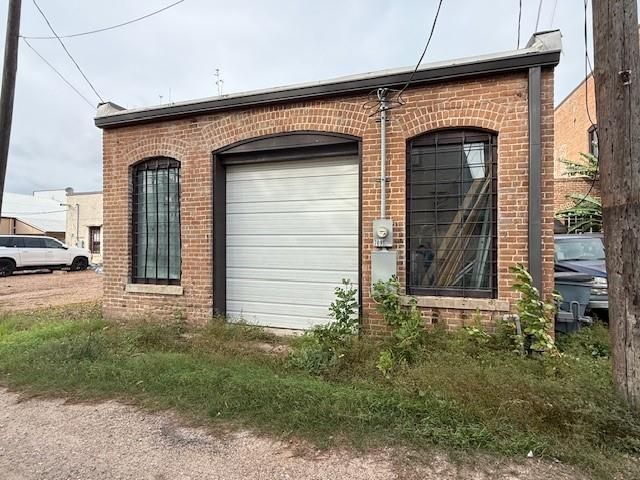 709 Main Street, East Bernard, TX 77435