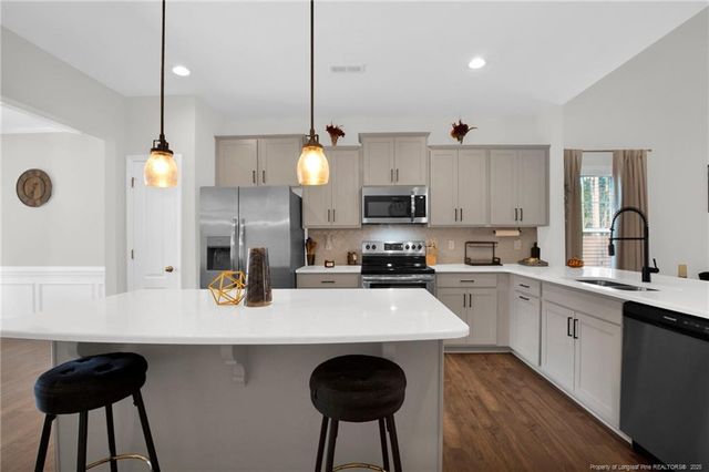 6939 Running Fox Road, Hope Mills, NC 28348