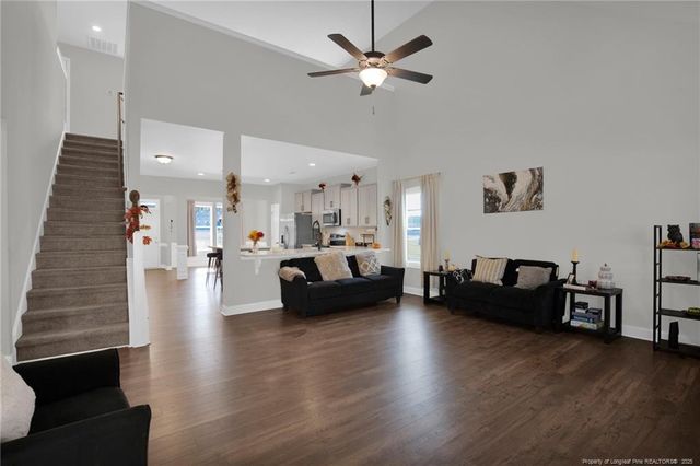 6939 Running Fox Road, Hope Mills, NC 28348