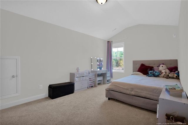 6939 Running Fox Road, Hope Mills, NC 28348