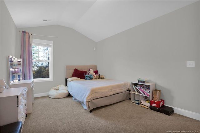 6939 Running Fox Road, Hope Mills, NC 28348