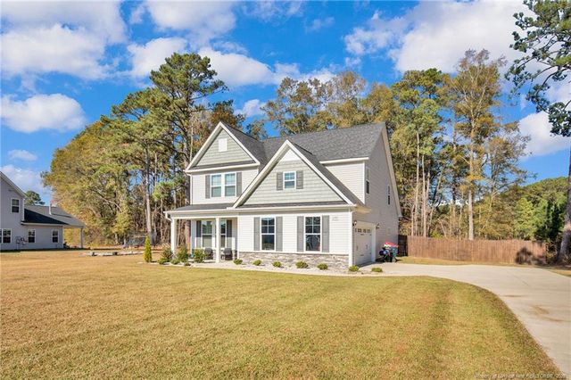 6939 Running Fox Road, Hope Mills, NC 28348