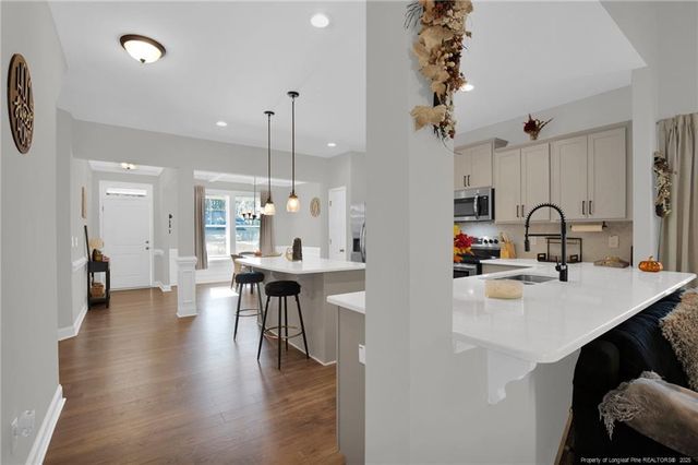 6939 Running Fox Road, Hope Mills, NC 28348