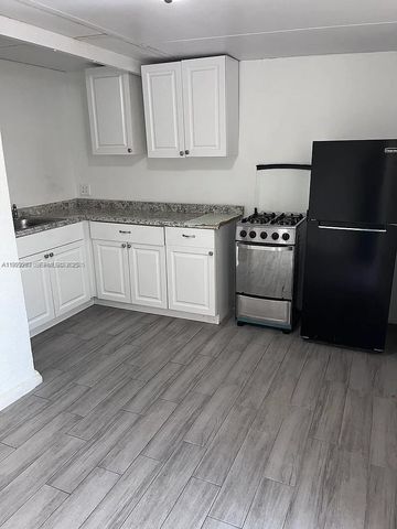 27 SW 55th Ave Rd, Miami, FL 33134