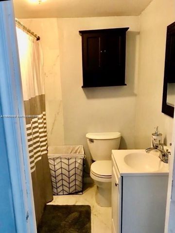 27 SW 55th Ave Rd, Miami, FL 33134