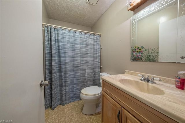 4361 N Old 52 Road, Pinnacle, NC 27043