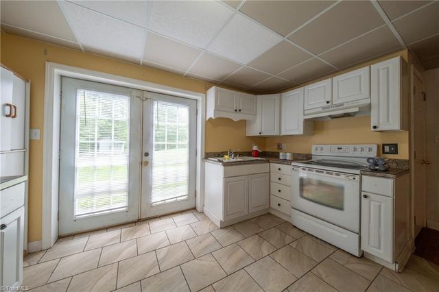 4361 N Old 52 Road, Pinnacle, NC 27043