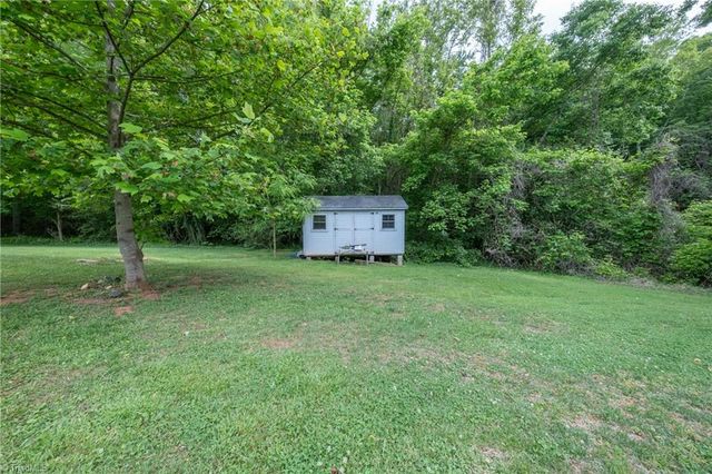 4361 N Old 52 Road, Pinnacle, NC 27043
