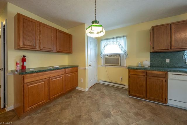 4361 N Old 52 Road, Pinnacle, NC 27043