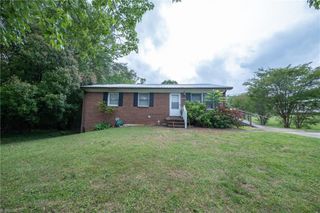 4361 N Old 52 Road, Pinnacle, NC 27043