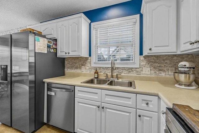 114 Harvest Ridge Dr, Inman, SC 29349