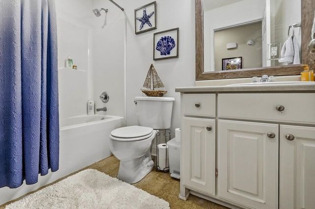 114 Harvest Ridge Dr, Inman, SC 29349
