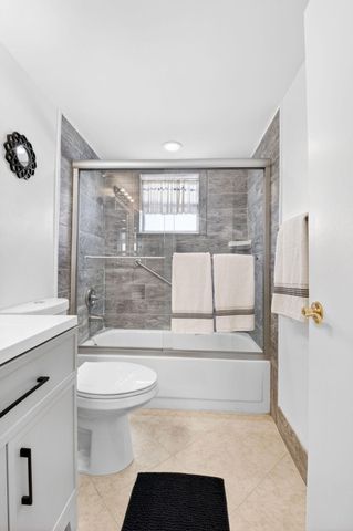 173 Flanders D, Delray Beach, FL 33484