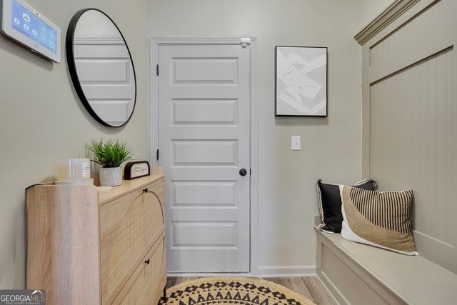 105 Hacienda Avenue 27, Locust Grove, GA 30248