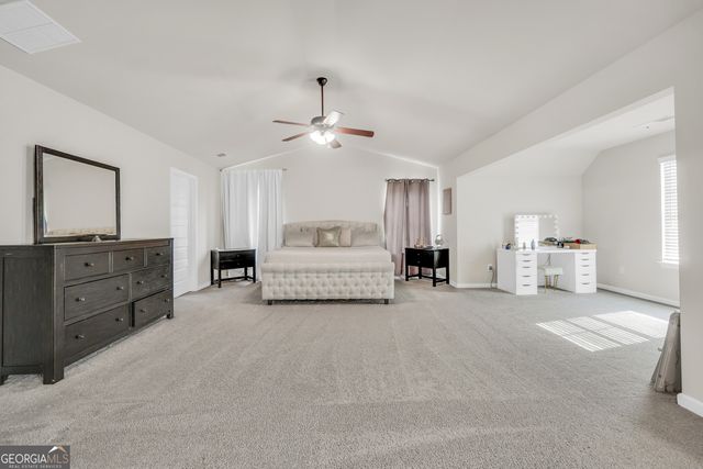 105 Hacienda Avenue 27, Locust Grove, GA 30248