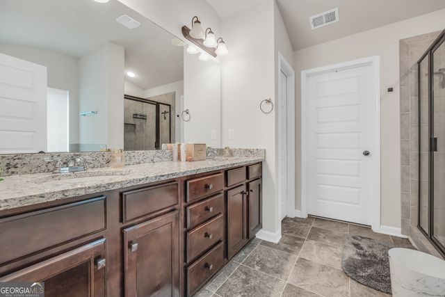 105 Hacienda Avenue 27, Locust Grove, GA 30248