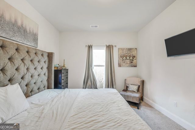 105 Hacienda Avenue 27, Locust Grove, GA 30248