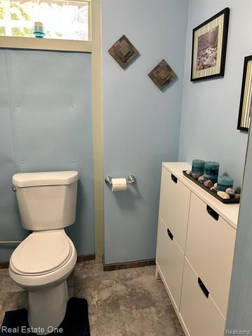 2075 Deering Street, Garden City, MI 48135