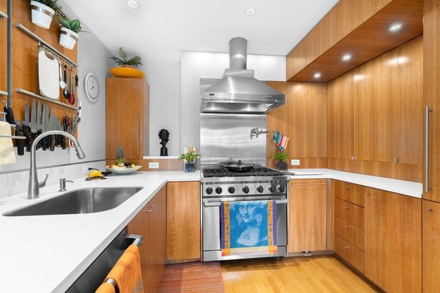 90 Broadway 5D, Boston, MA 02116