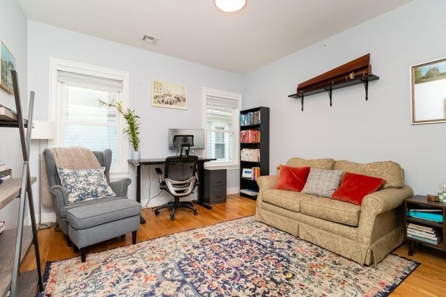 870 South St. 2, Boston, MA 02131