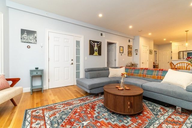 870 South St. 2, Boston, MA 02131