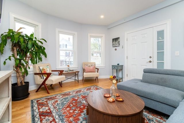 870 South St. 2, Boston, MA 02131