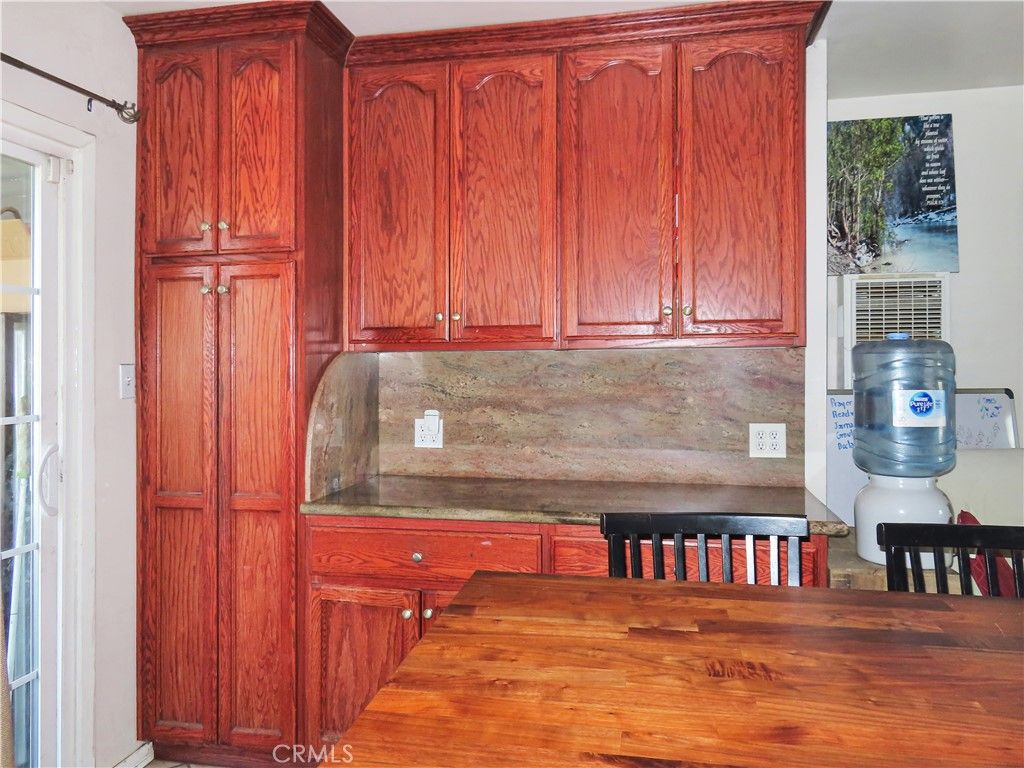 Image 11 of property listing at 3681 Genevieve, San Bernardino, CA 92405