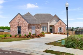 212 Ashbury Cove, Canton, MS 39046