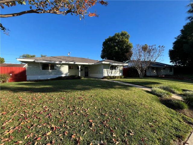 18735 Nordhoff, Northridge, CA 91324