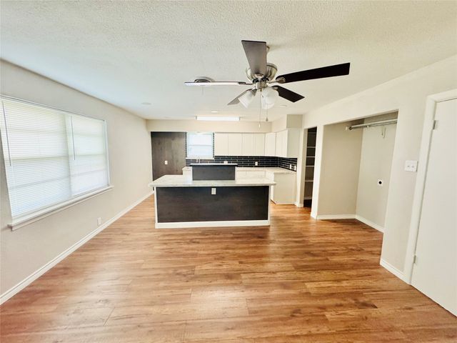 9140 Donnybrook Lane, Dallas, TX 75217
