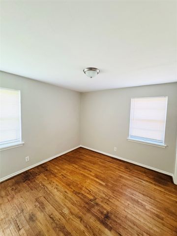 9140 Donnybrook Lane, Dallas, TX 75217