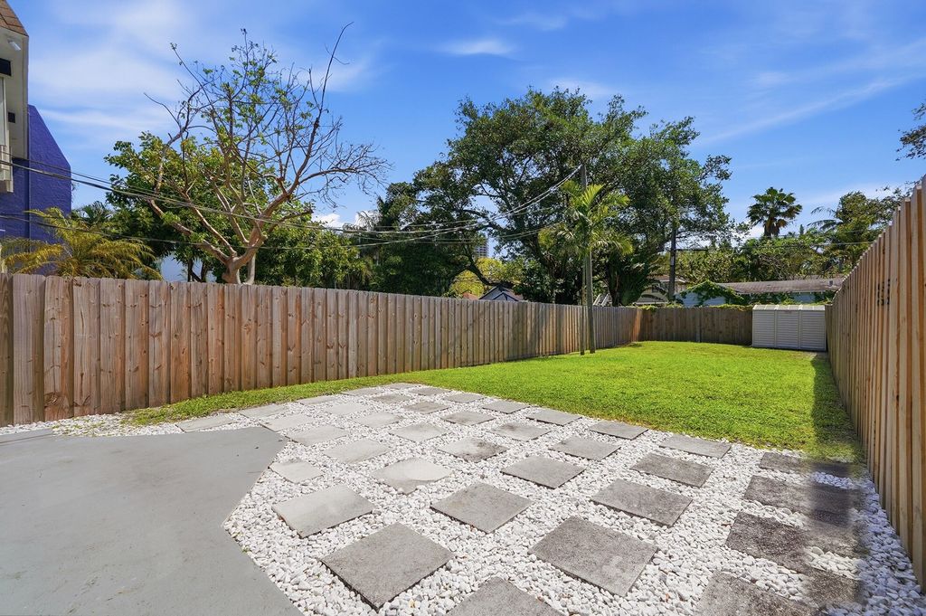 622 SW 7th Avenue, Fort Lauderdale, FL 33315