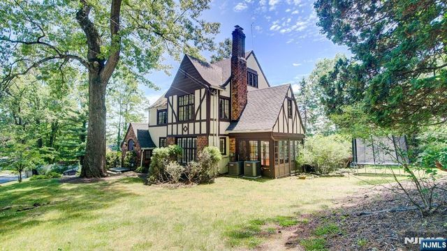 262 Northfield Avenue, West Orange, NJ 07052