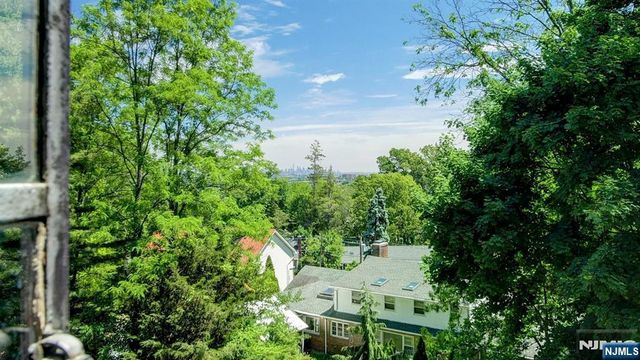262 Northfield Avenue, West Orange, NJ 07052