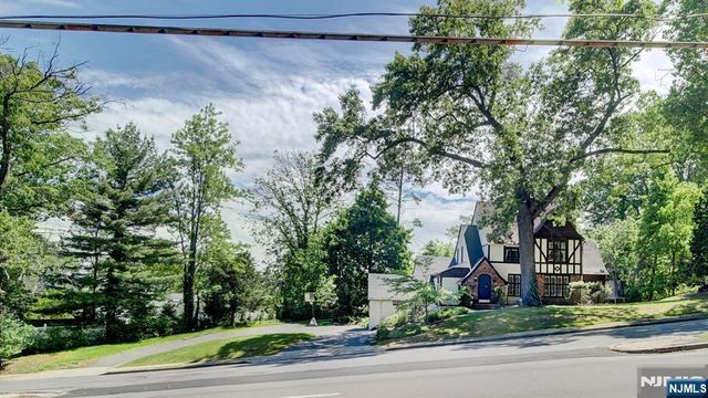 262 Northfield Avenue, West Orange, NJ 07052