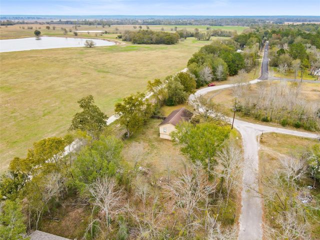 7 & 9 Julie Beth Street, Huntsville, TX 77320