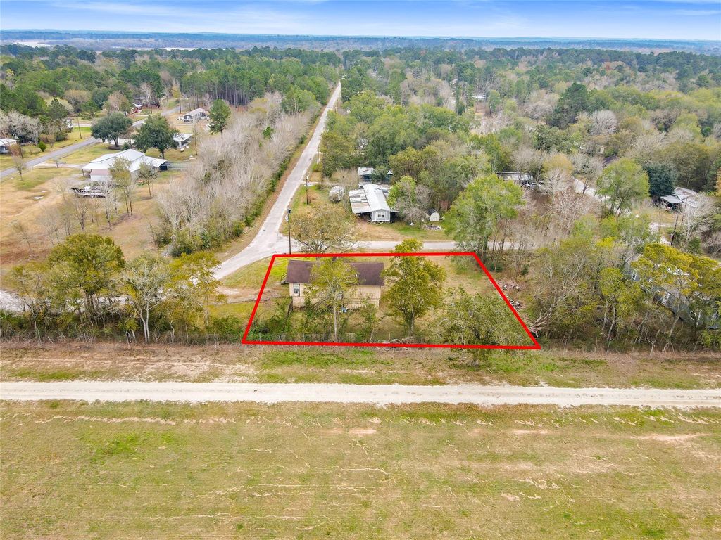 7 & 9 Julie Beth Street, Huntsville, TX 77320