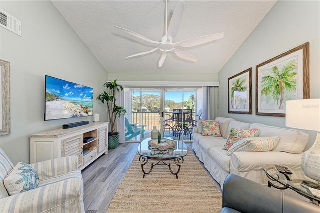 431 CERROMAR LANE 446, Venice, FL 34293