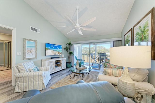 431 CERROMAR LANE 446, Venice, FL 34293