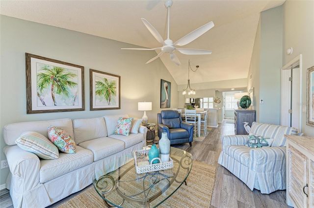 431 CERROMAR LANE 446, Venice, FL 34293