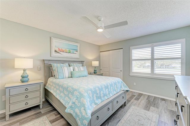 431 CERROMAR LANE 446, Venice, FL 34293