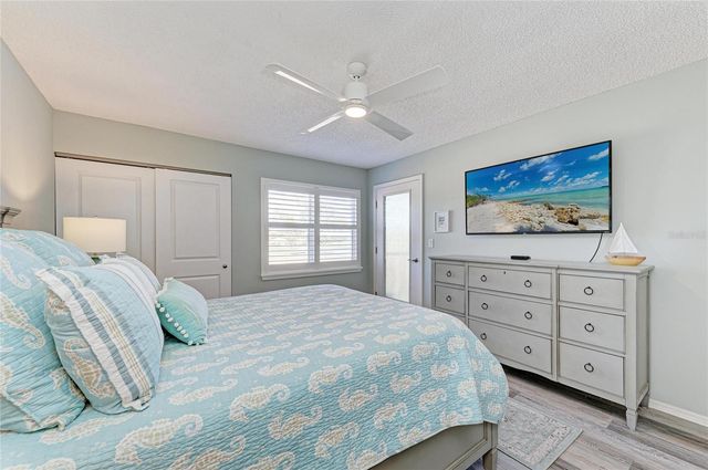 431 CERROMAR LANE 446, Venice, FL 34293