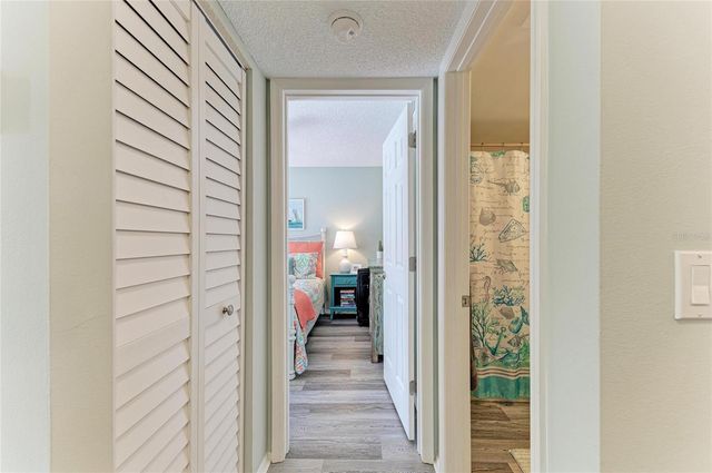 431 CERROMAR LANE 446, Venice, FL 34293