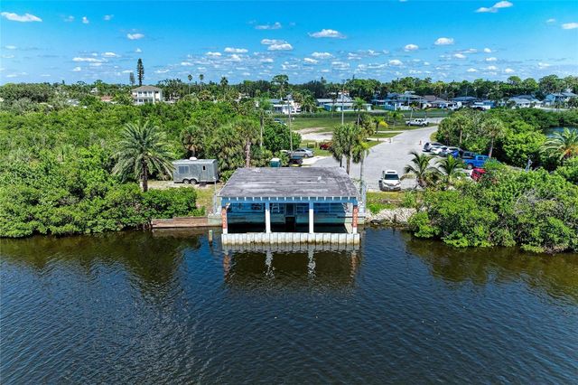 431 CERROMAR LANE 446, Venice, FL 34293