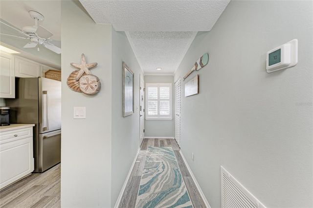 431 CERROMAR LANE 446, Venice, FL 34293