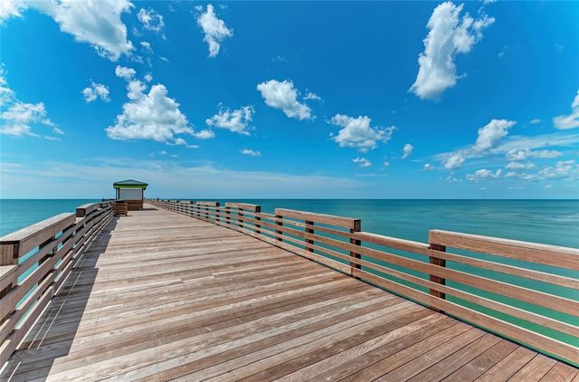 431 CERROMAR LANE 446, Venice, FL 34293