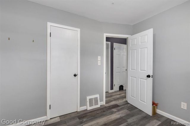 20315 Lancaster Street, Harper Woods, MI 48225