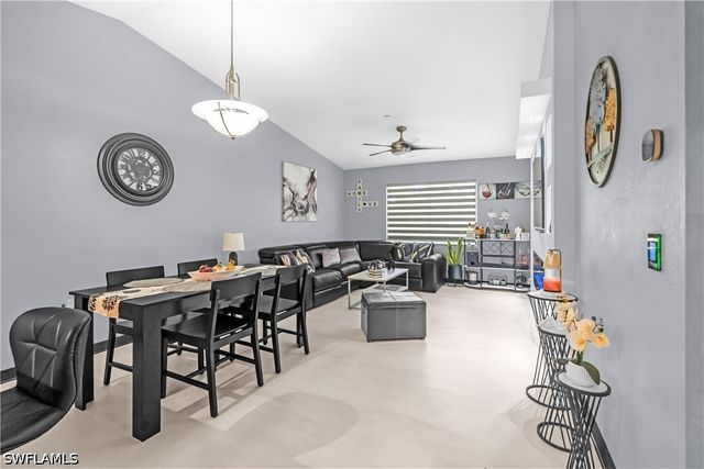 8274 Key Royal CIR 1033, Naples, FL 34119
