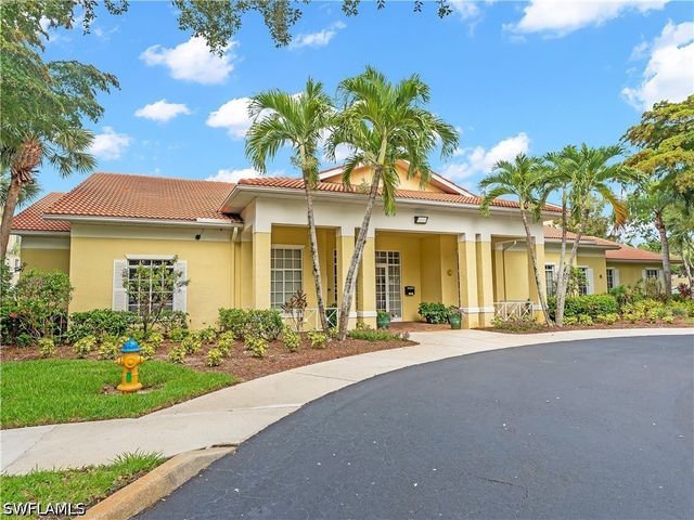 8274 Key Royal CIR 1033, Naples, FL 34119